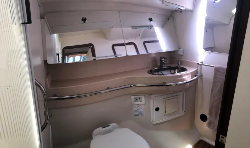 Slide: The Image of Master head w/ step in shower - 6