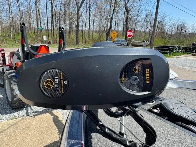 Slide: The Image of 2020 Ranger Z520C boat with i-Pilot Ultrex trolling motor in a parking area. - 8