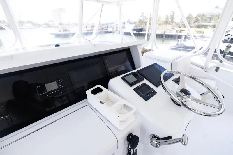 Slide: The Image of Helm Station - 19