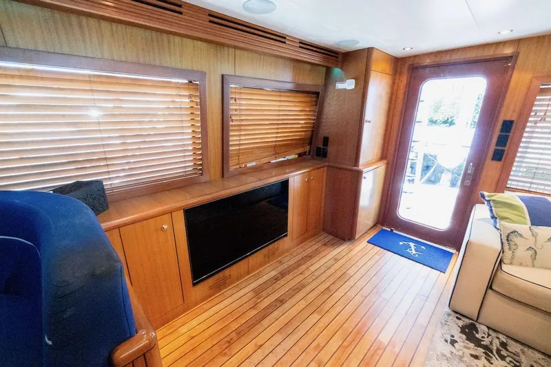 Slide: The Image of Salon and Entertainment Center - 2