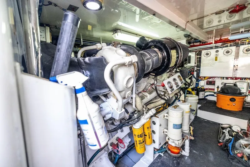 Slide: The Image of CAT Engine - 23