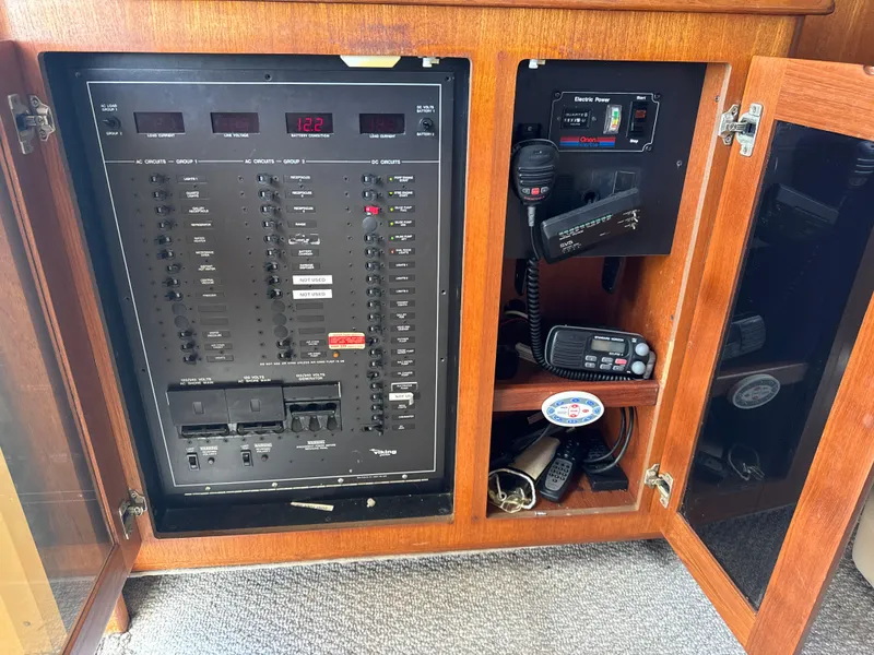 Slide: The Image of Viking 38 Convertible 1990 - 50