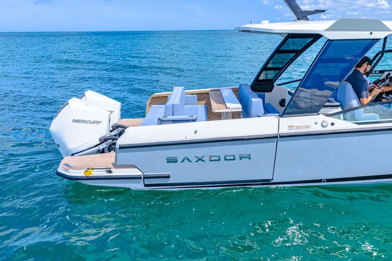Slide: The Image of Saxdor 320 GTO 2026 on the sea with Mercury engine. - 47
