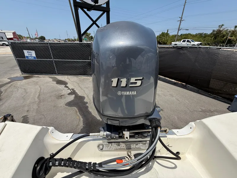 Slide: The Image of NauticStar 203DC Sport Deck 2014 - 57