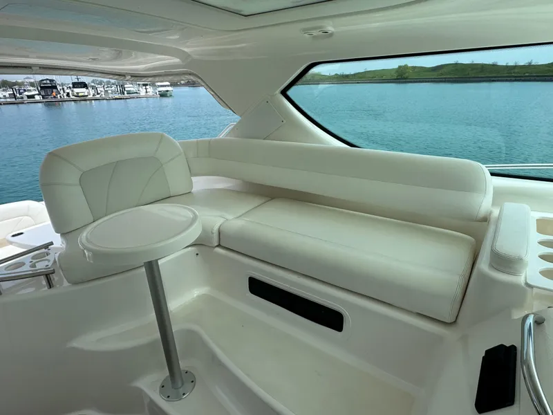 Slide: The Image of Tiara 4300 Sovran 2006 - 10