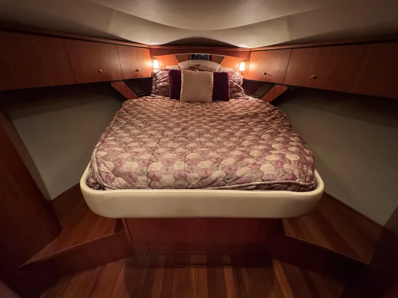 Slide: The Image of Master stateroom - 22