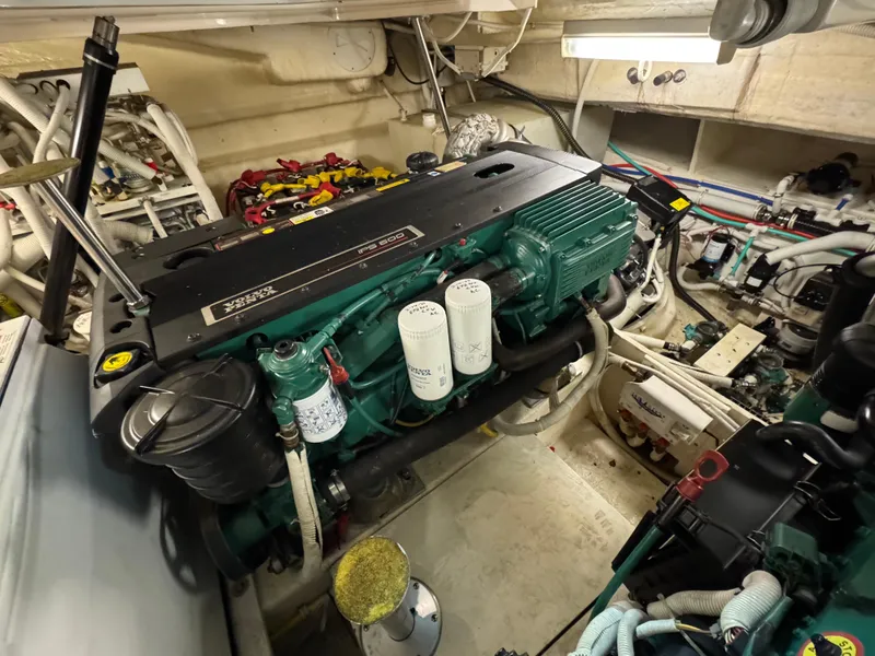 Slide: The Image of Tiara 4300 Sovran 2006 - 27