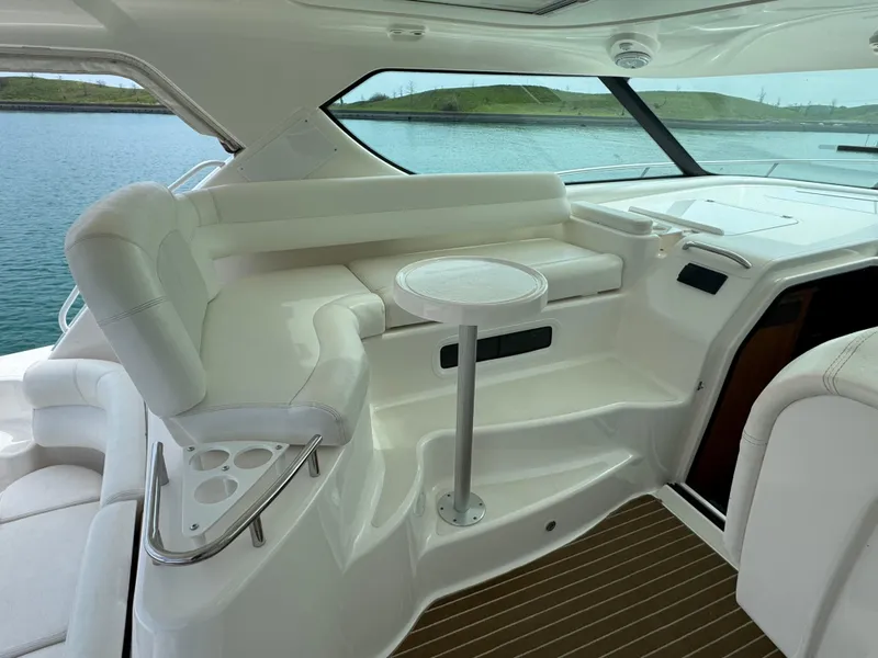 Slide: The Image of Tiara 4300 Sovran 2006 - 9