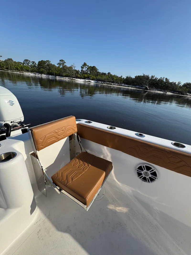 Slide: The Image of Twin Vee 280 GFX CC 2023 - 72