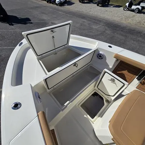 Slide: The Image of Pathfinder 2400 Open 2025 - 32