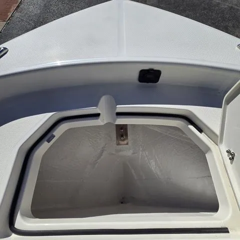 Slide: The Image of Pathfinder 2400 Open 2025 - 33