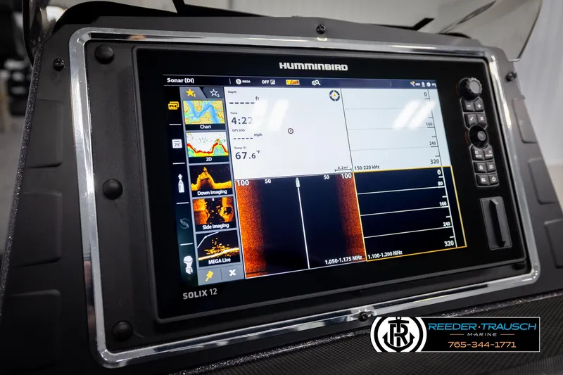 Slide: The Image of Sonar display on 2023 Ranger Z 521R boat, featuring Humminbird technology and Reeder-Trausch Marine branding. - 33