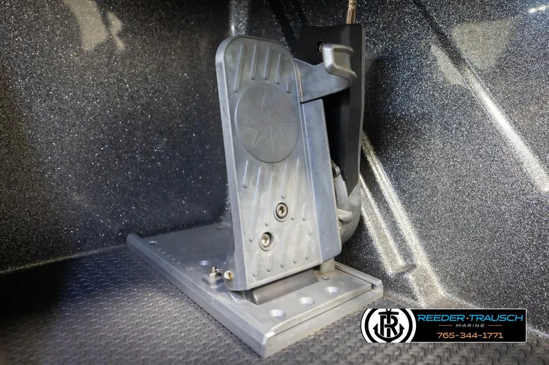 Slide: The Image of Foot pedal in 2023 Ranger Z 521R boat, Reeder-Trausch Marine logo visible. - 40