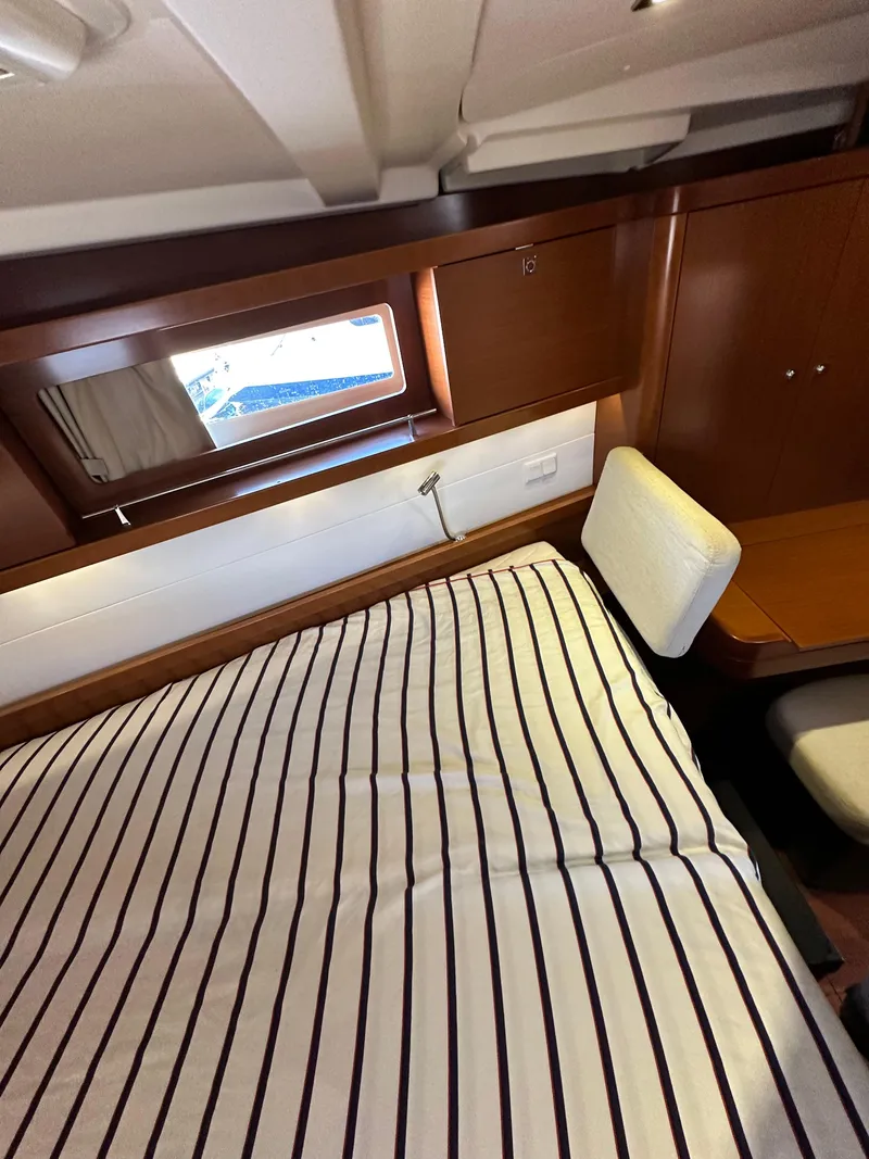 Slide: The Image of Beneteau Oceanis 41 2012 - 59