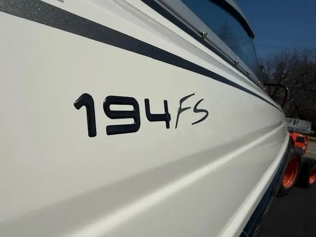 Slide: The Image of 2008 Monterey 194FS boat side view with model lettering. - 34
