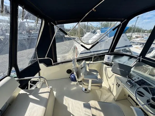 Slide: The Image of Tollycraft 30 Sport 1988 - 12