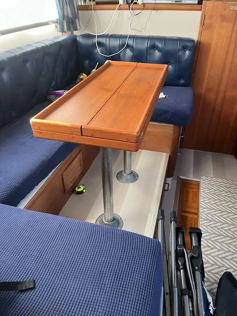 Slide: The Image of Tollycraft 30 Sport 1988 - 19