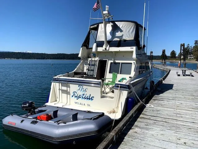 Slide: The Image of Tollycraft 30 Sport 1988 - 2