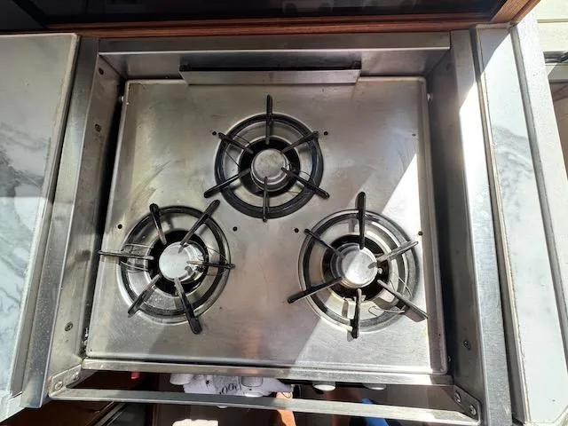 Slide: The Image of Tollycraft 30 Sport 1988 - 23