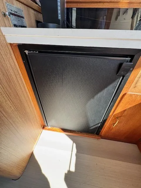 Slide: The Image of Tollycraft 30 Sport 1988 - 24