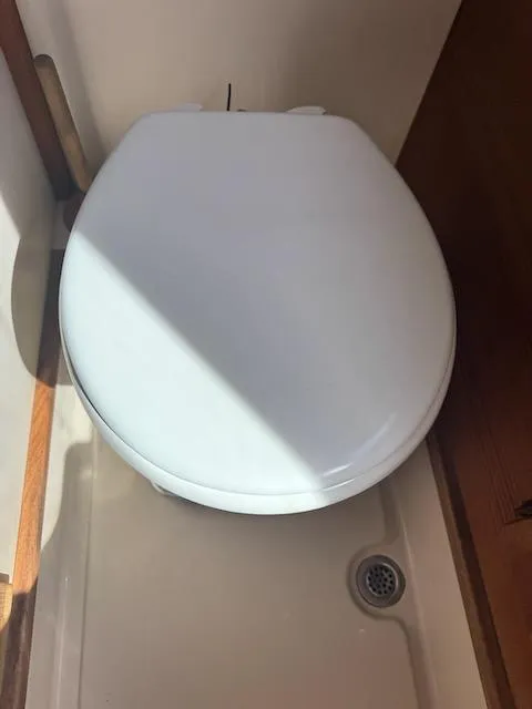 Slide: The Image of Tollycraft 30 Sport 1988 - 32