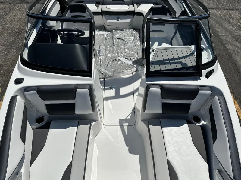 Slide: The Image of 2025 Yamaha Boats 195S interior with sleek seating and modern design. - 8