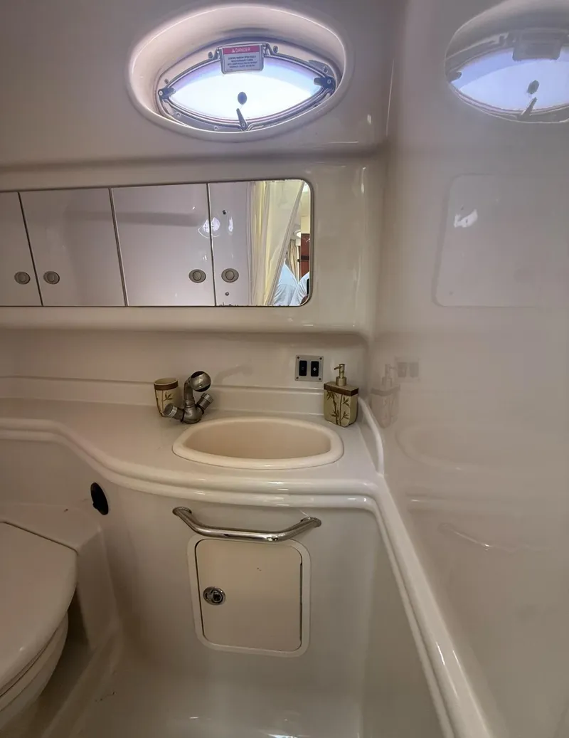 Slide: The Image of Sea Ray 340 Sundancer 2007 - 19