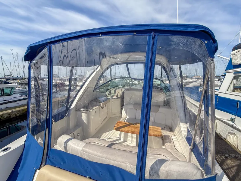 Slide: The Image of Sea Ray 330 Sundancer 2010 - 12
