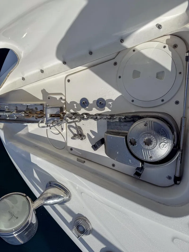 Slide: The Image of Sea Ray 330 Sundancer 2010 - 23