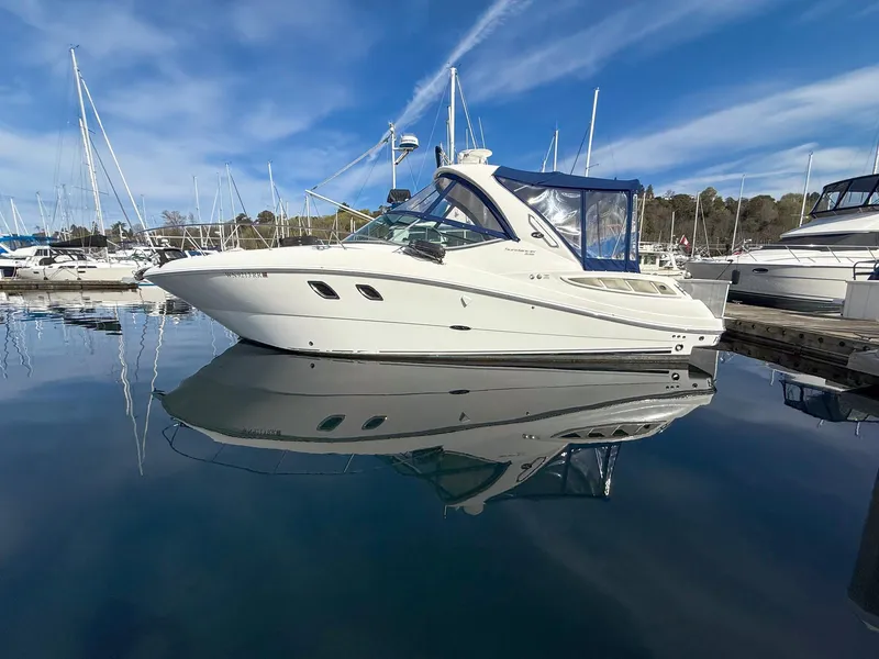 Slide: The Image of Sea Ray 330 Sundancer 2010 - 3