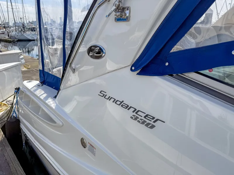 Slide: The Image of Sea Ray 330 Sundancer 2010 - 9