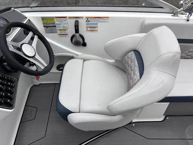 Slide: The Image of Hurricane SunDeck 217 OB 2025 - 18