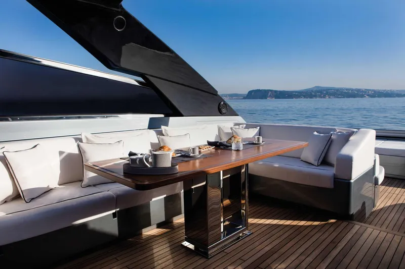 Slide: The Image of Riva 76' Bahamas Super 2025 - 12