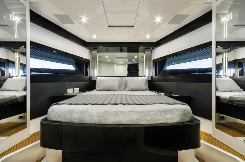 Slide: The Image of Riva 76' Bahamas Super 2025 - 21