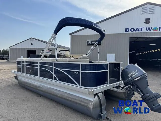 Slide: The Image of Bennington 21SSX Pontoon 2017 - 50