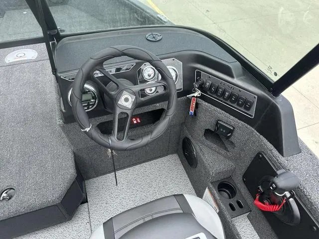 Slide: The Image of Lund 1875 Impact XS Sport 2025 - 7