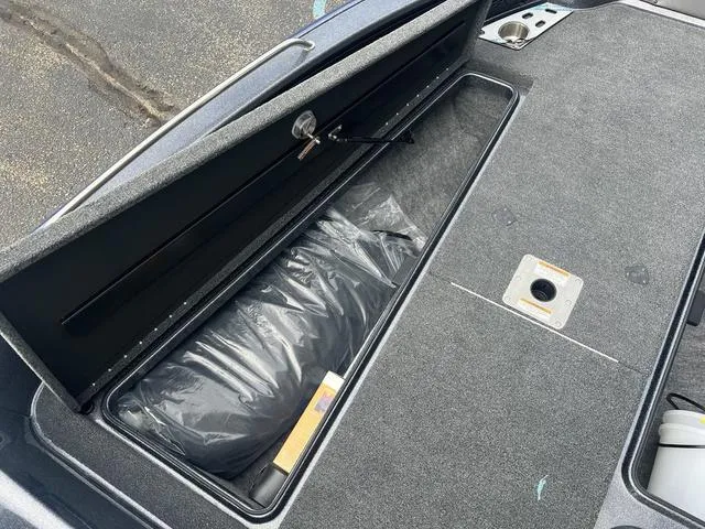 Slide: The Image of Lund 219 Pro-V GL Sport 2024 - 27