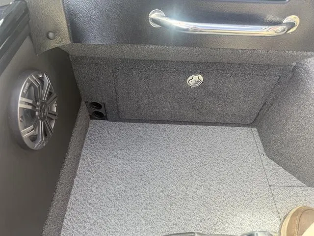 Slide: The Image of Lund 2075 Pro-V Sport 2025 - 14