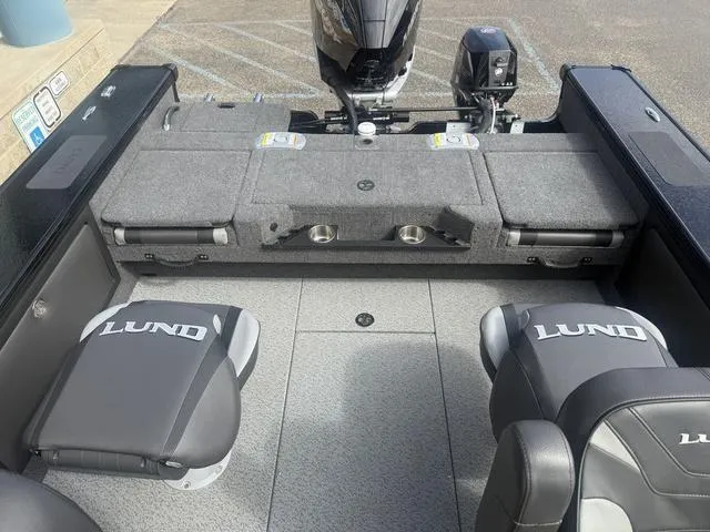 Slide: The Image of Lund 2075 Pro-V Sport 2025 - 16