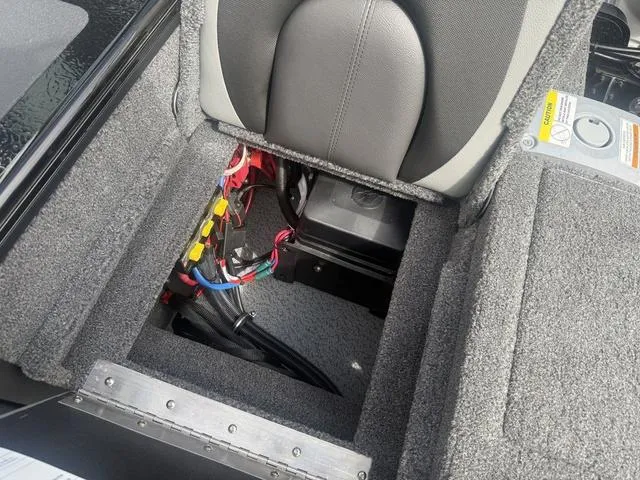 Slide: The Image of Lund 2075 Pro-V Sport 2025 - 19