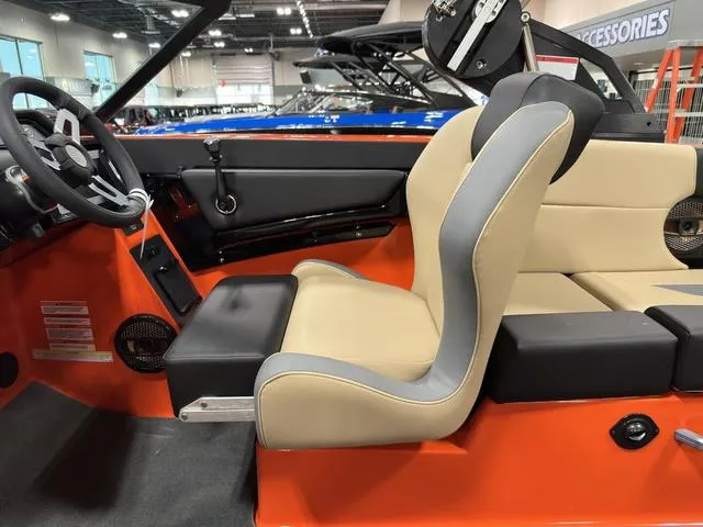 Slide: The Image of MasterCraft NXT23 2025 - 47