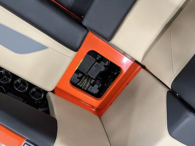 Slide: The Image of MasterCraft NXT23 2025 - 89