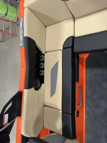 Slide: The Image of MasterCraft NXT23 2025 - 91