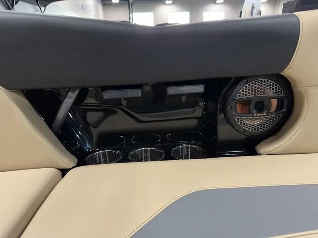 Slide: The Image of MasterCraft NXT23 2025 - 97