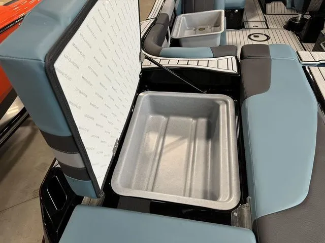 Slide: The Image of MasterCraft XT24 2025 - 13