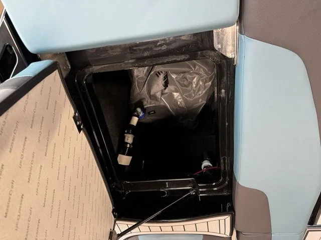 Slide: The Image of MasterCraft XT24 2025 - 14