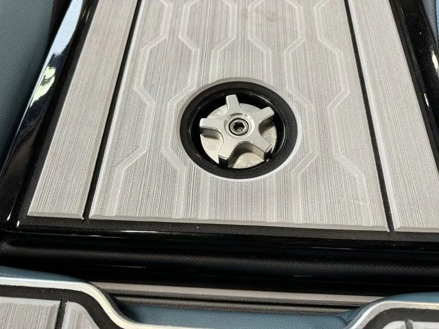 Slide: The Image of MasterCraft XT24 2025 - 20