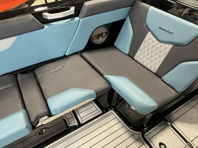 Slide: The Image of MasterCraft XT24 2025 - 28