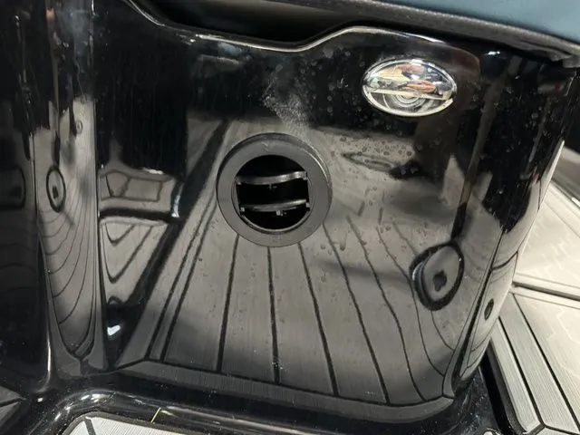 Slide: The Image of MasterCraft XT24 2025 - 51