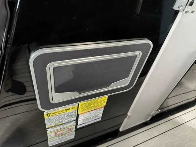 Slide: The Image of MasterCraft XT24 2025 - 59